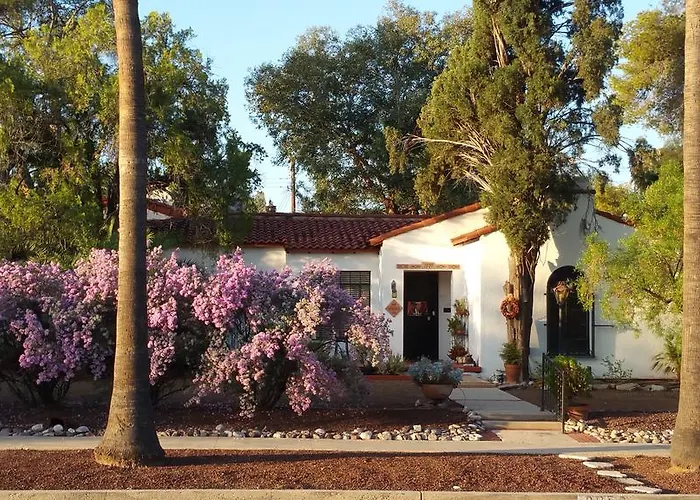Sam Hughes Inn B&B
