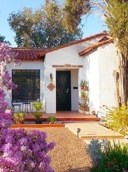 Sam Hughes Bed and breakfast 3*