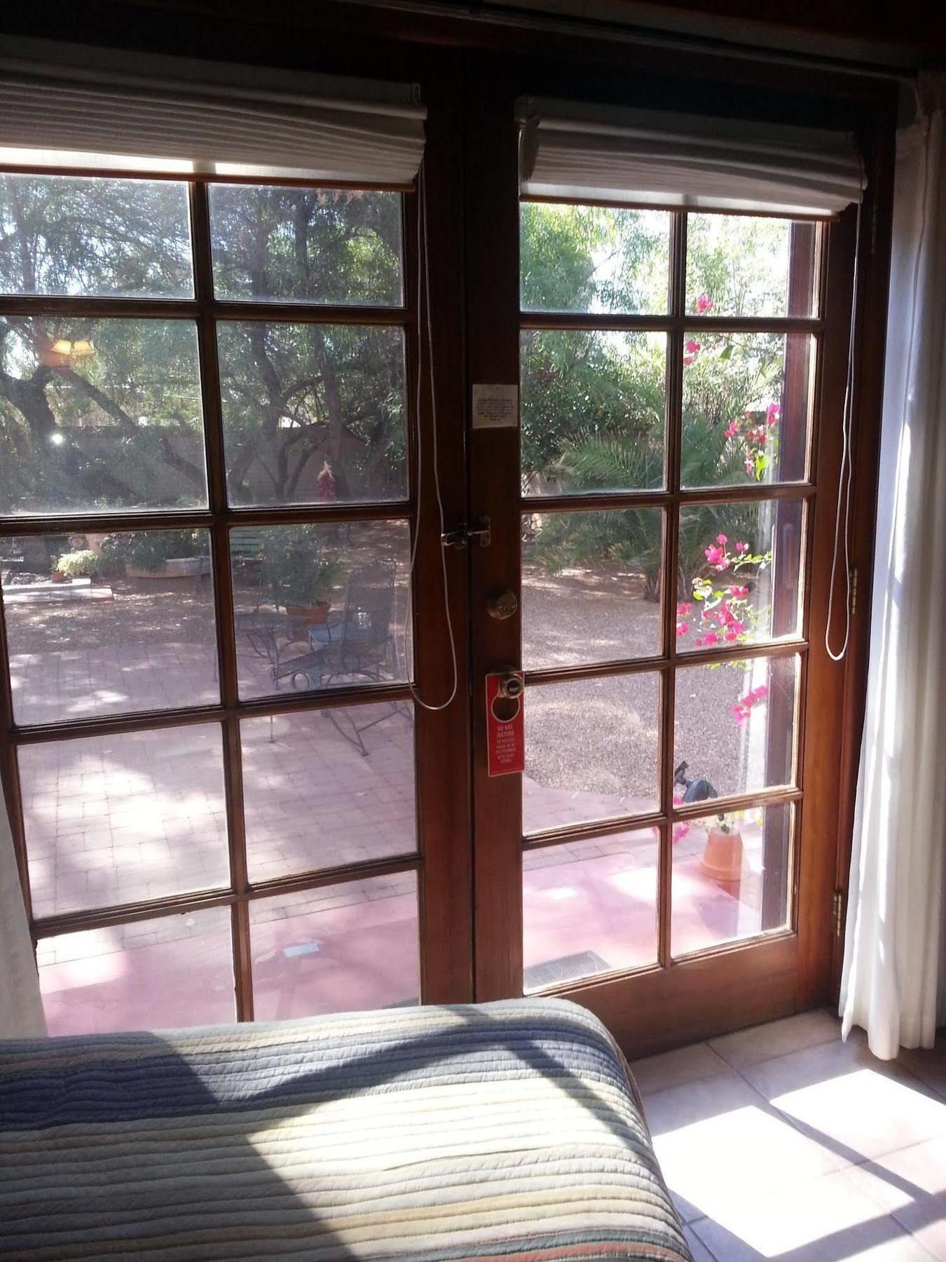Sam Hughes Bed and breakfast