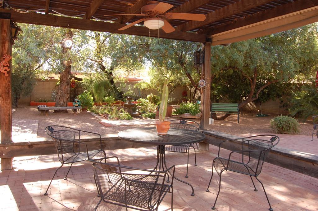 Sam Hughes Bed and breakfast